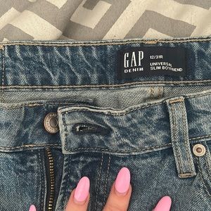 Gap womens “boyfriend jeans” size 12/31